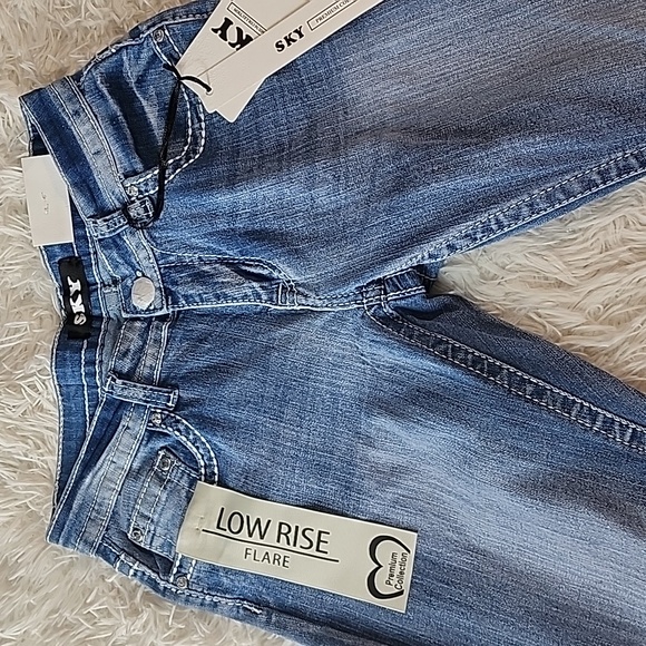Sky Women's Blue Embroidered Jeans Brand New Low Rise Flare - Picture 3 of 14